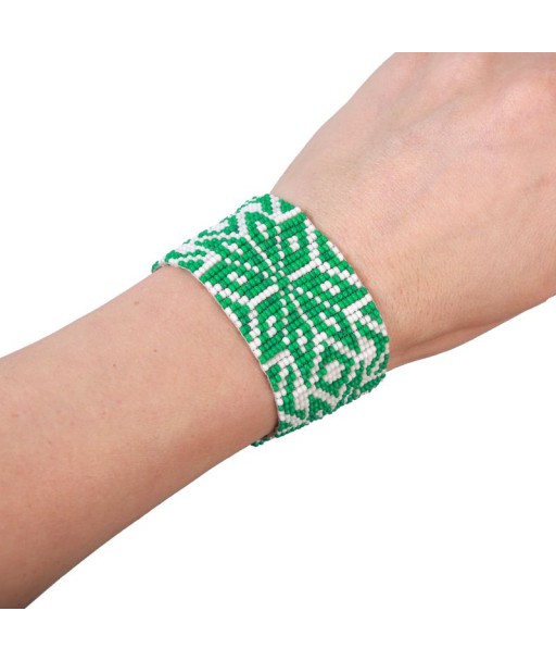 Tautinė smulkių karoliukų apyrankė